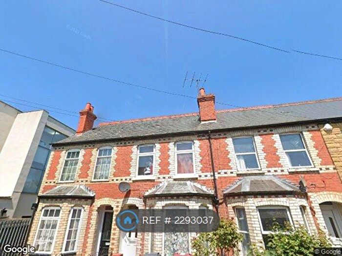 3 Bedroom Terraced House To Rent In Winchester Road, Reading, RG2