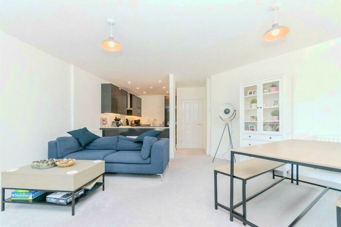 2 Bedroom Apartment To Rent In Quantum House, Kensal Drive West Didsbury, M20