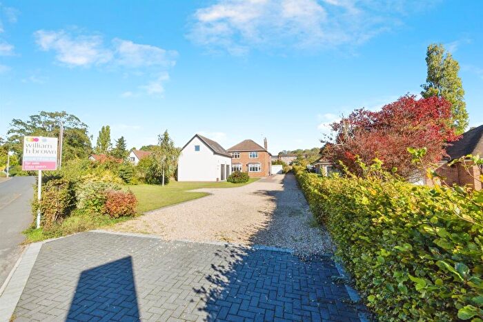 4 Bedroom Detached House For Sale In Washingborough Road, Heighington, Lincoln, LN4