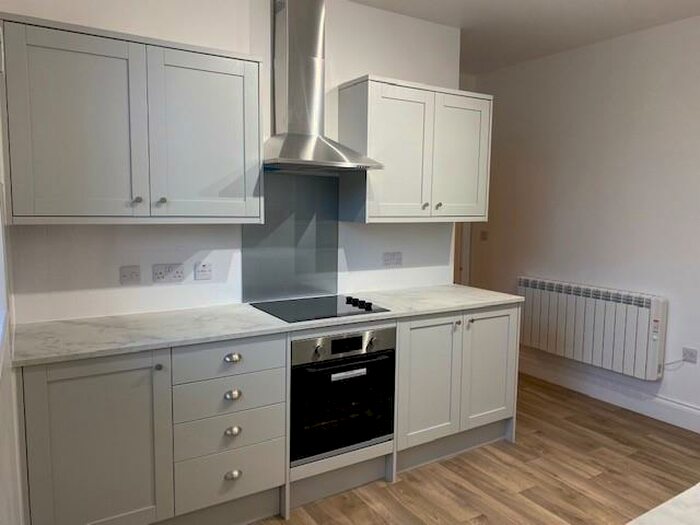 2 Bedroom Flat To Rent In Bridge House, The Avenue Station Road, Bourton-on-the-Water, GL54