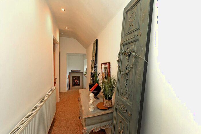 2 Bedroom Cottage For Sale In High Street, Mansfield Woodhouse, NG19