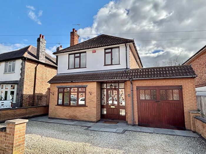 3 Bedroom Detached House For Sale In Grove Road, Blaby, Leicester, Leicestershire., LE8