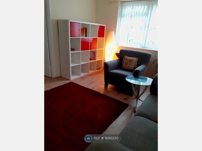 1 Bedroom Flat To Rent In Wallis Road, Southall, Middlesex, UB1