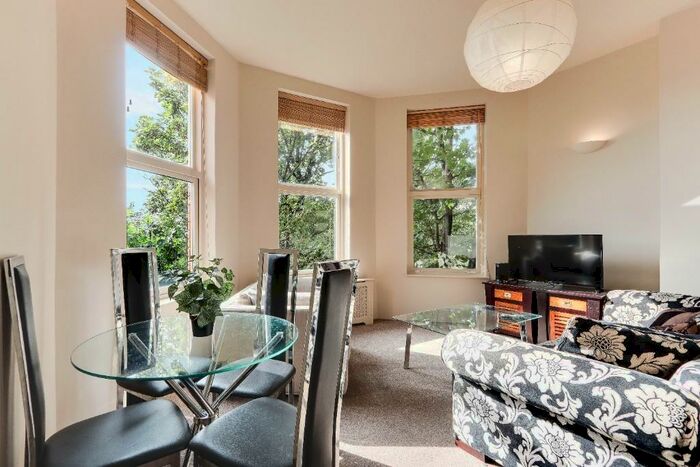 4 Bedroom Apartment To Rent In Lenton Road, The Park, NG7