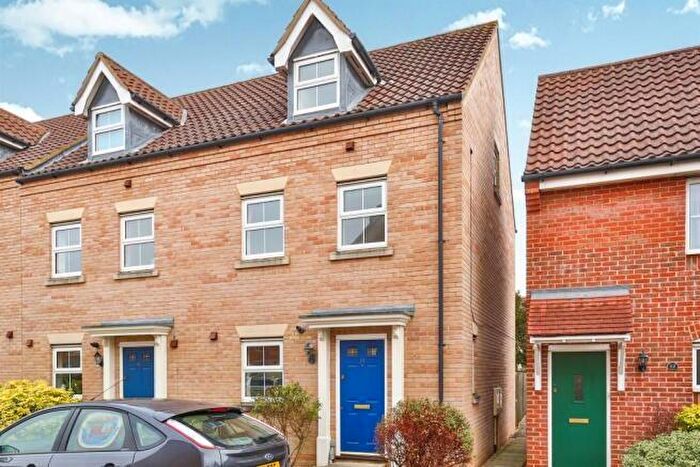 3 Bedroom House To Rent In Burdock Close, The Meadows, Wymondham, NR18