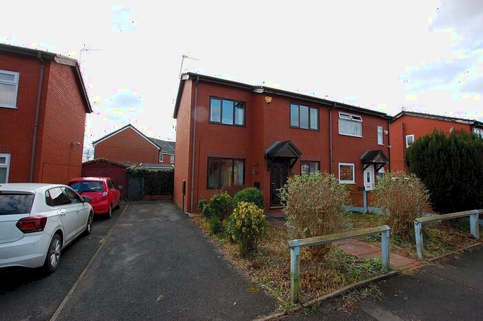 2 Bedroom Semi-Detached House To Rent In Westminster Street, Oldham, Greater Manchester, OL1