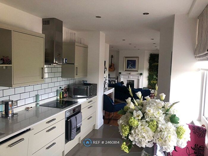 2 Bedroom Flat To Rent In Eversley Park, Folkestone, CT20