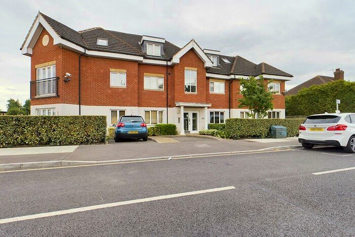 2 Bedroom Apartment To Rent In Chaucer Court, Glebe Avenue, Ruislip, HA4