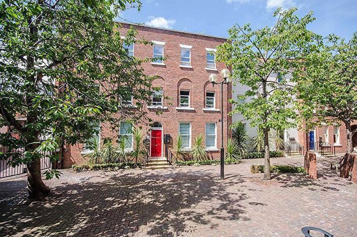 1 Bedroom Flat To Rent In Heritage Court, Chester, CH1