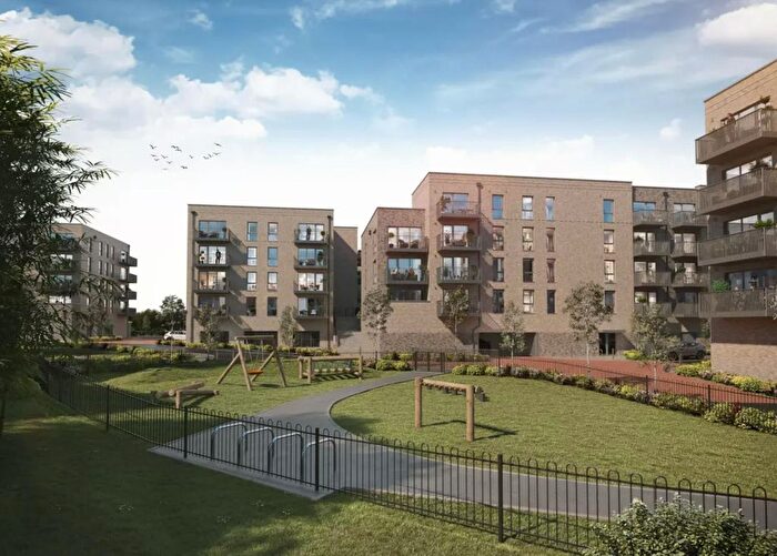 2 Bedroom Flat To Rent In Liberty Court, Dartford, DA2