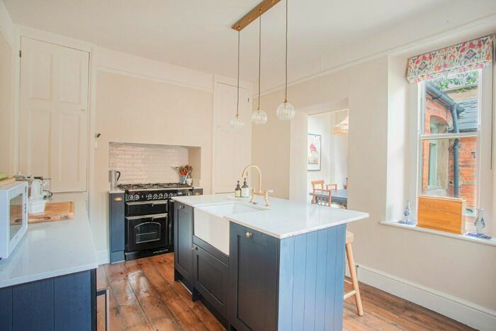 3 Bedroom Town House To Rent In Gumstool Hill, Tetbury, Gloucestershire, GL8