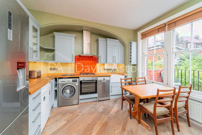 2 Bedroom Flat To Rent In Hillfield Park, Muswell Hill, London, N10