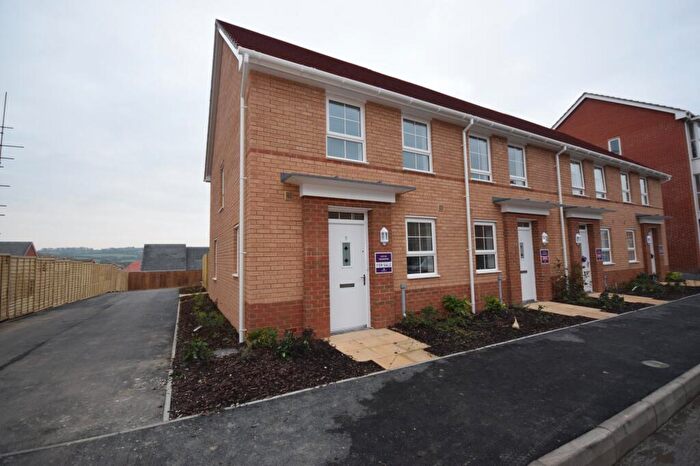 3 Bedroom House To Rent In Beauchamp Drive, Newport, PO30