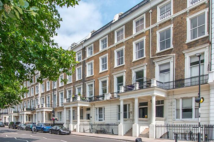 3 Bedroom Flat For Sale In Gloucester Terrace, Lancaster Gate, London, W2