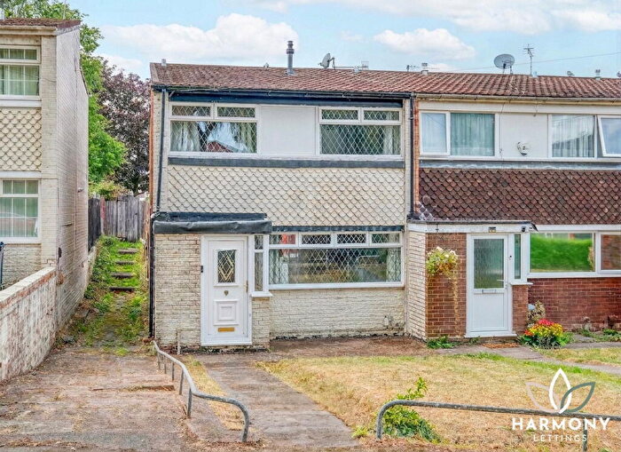 3 Bedroom End Of Terrace House To Rent In Mountfield Close, Birmingham, B14