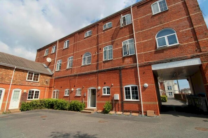 1 Bedroom Flat To Rent In Palmerston Road, Boscombe, Bournemouth, BH1