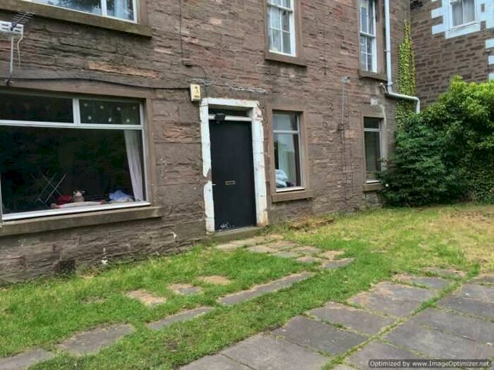 3 Bedroom Flat To Rent In B Roseangle, DD1