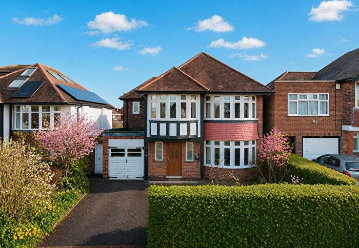 4 Bedroom Detached House For Sale In Musters Road, West Bridgford, Nottingham, NG2