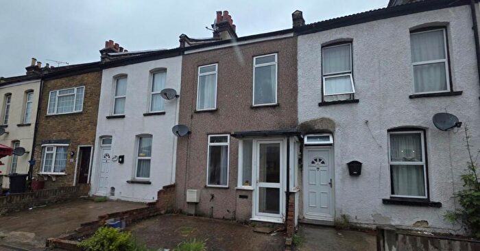 3 Bedroom Terraced House For Sale In High Road, Chadwell Heath, Romford, Essex, RM6