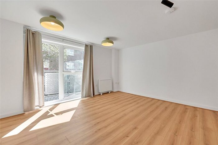 1 Bedroom Flat To Rent In Oakleigh Court, Murray Grove, N1