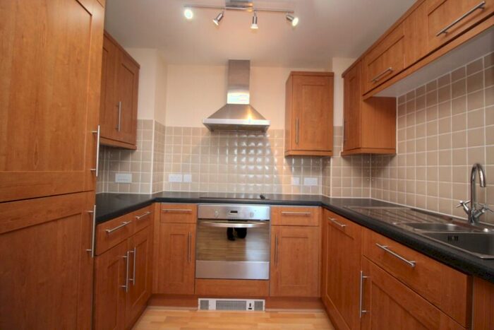 2 Bedroom Flat To Rent In Curzon Street, Burton-On-Trent, Staffordshire, DE14