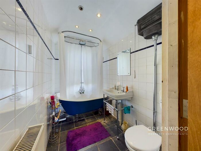 1 Bedroom Detached House To Rent In St. Julian Grove, Colchester, CO1