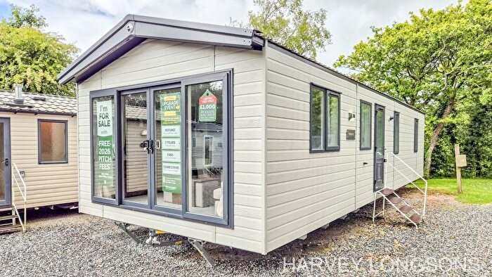 2 Bedroom Park Home For Sale In Bridgerule, Holsworthy, EX22