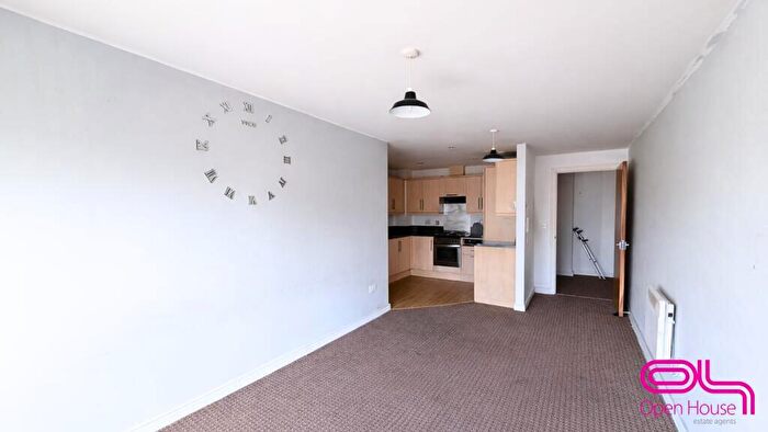 2 Bedroom Apartment For Sale In Marsden Road, Bolton, Greater Manchester, BL1