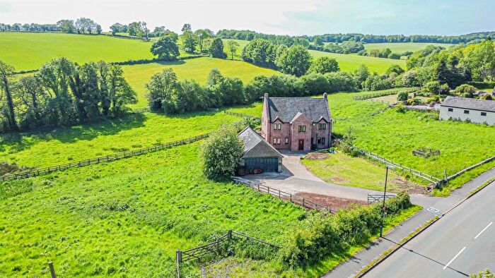 4 Bedroom Detached House For Sale In Wootton Road, Ellastone, Derbyshire, DE6