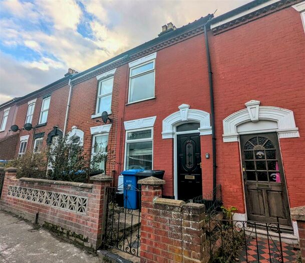 3 Bedroom Terraced House To Rent In Silver Road, Norwich, NR3