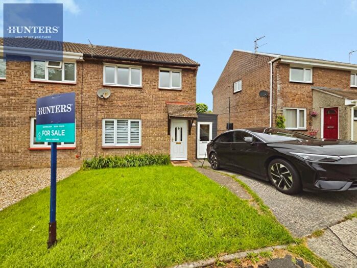 3 Bedroom Semi-Detached House For Sale In The Spinney, Brackla, Bridgend, CF31