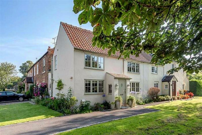 4 Bedroom Cottage For Sale In Roecliffe, North Yorkshire, YO51