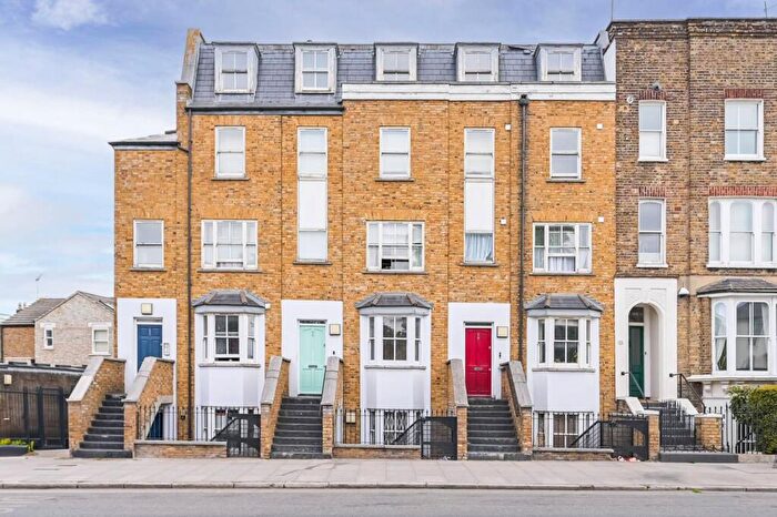 1 Bedroom Flat To Rent In Grove Road, Mile End, London, E3