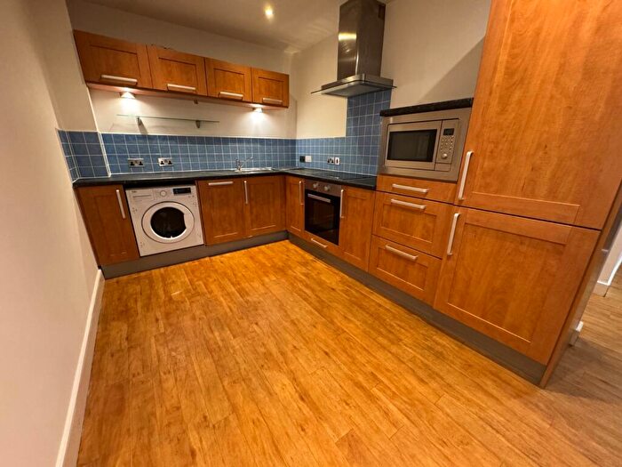 2 Bedroom Flat To Rent In Bluecoat House, North Sherwood Street, Nottingham, NG1