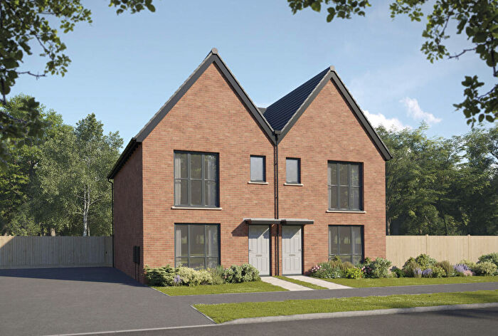 3 Bedroom Semi-Detached House For Sale In Redlands Way, Wanborough, Swindon, SN3