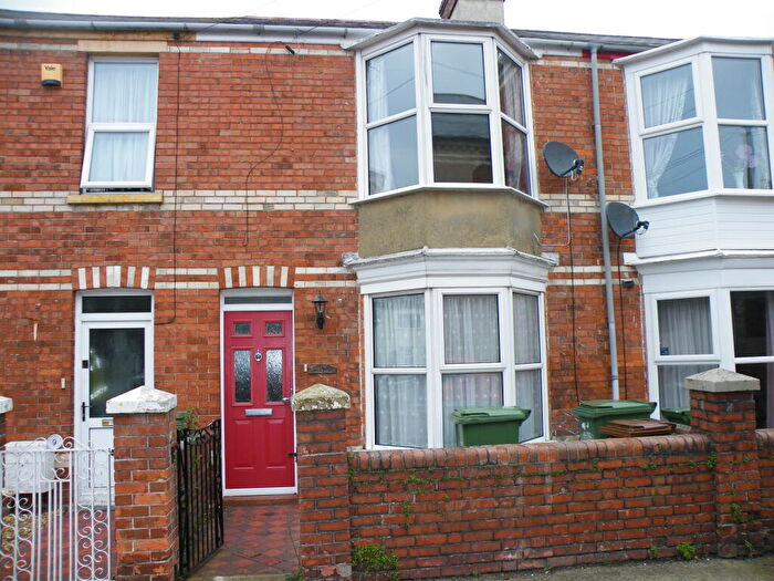3 Bedroom House To Rent In James Street - Weymouth, DT4