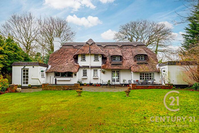 3 Bedroom Detached House For Sale In Hale Road, Hale Village, L24