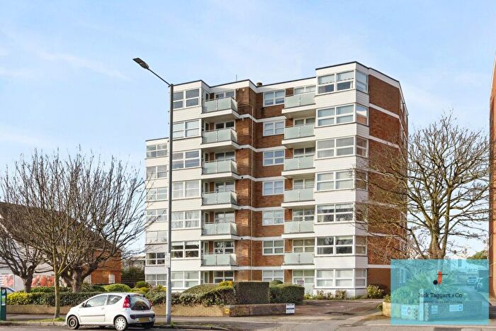 2 Bedroom Flat To Rent In New Church Road, Hove, BN3