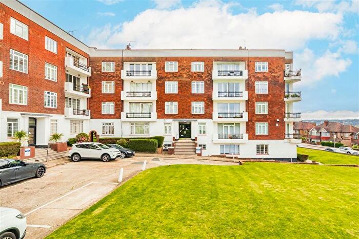 3 Bedroom Flat For Sale In Dollis Hill Lane, Dollis Hill, NW2