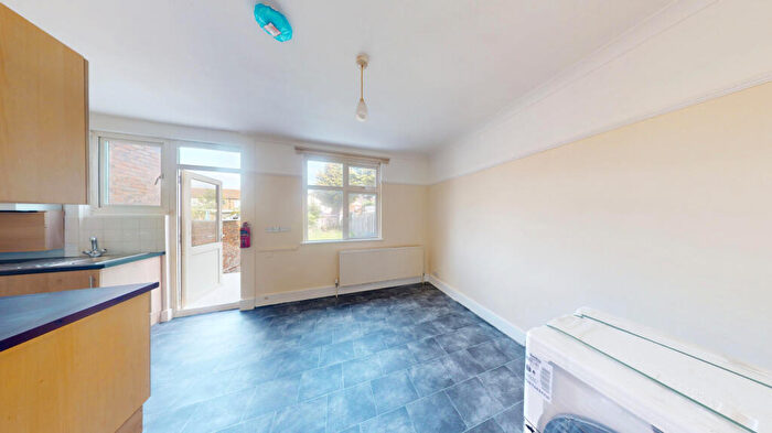 3 Bedroom Terraced House To Rent In Westmoor Road, Enfield, Greater London, EN3
