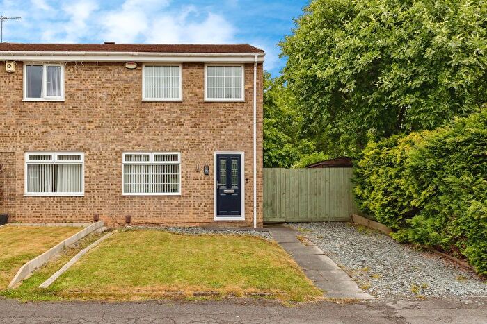 3 Bedroom Semi-Detached House For Sale In Hollowfield, Coulby Newham, Middlesbrough, TS8