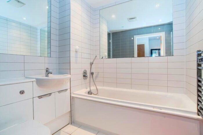 1 Bedroom Flat To Rent In St. Marys, Essex, IG11