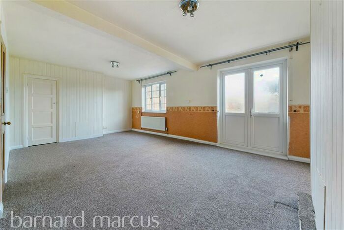 3 Bedroom House To Rent In Tylers Close, Godstone, RH9