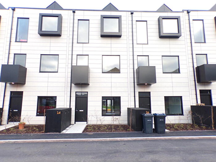 4 Bedroom House To Rent In Port Loop, B16
