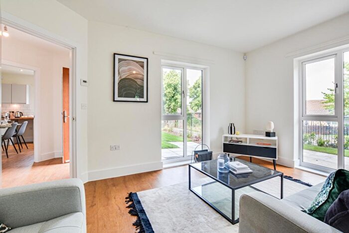 4 Bedroom Town House To Rent In Blackbird Mews, Sheffield, S2