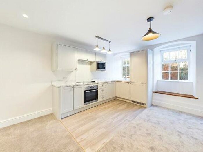 1 Bedroom Apartment To Rent In Hallas Bridge, Cullingworth, Bradford, BD13