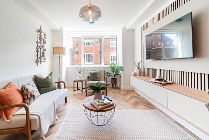2 Bedroom Apartment For Sale In Centurion House, Northgate Street, Chester, CH1