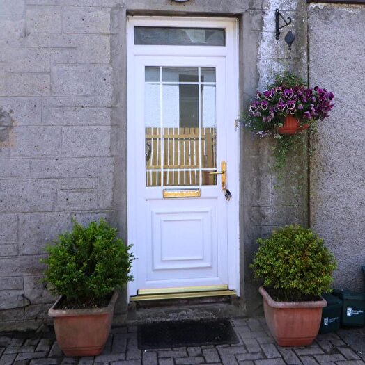 1 Bedroom Mews To Rent In Mill Road, Bathgate, West Lothian, EH48