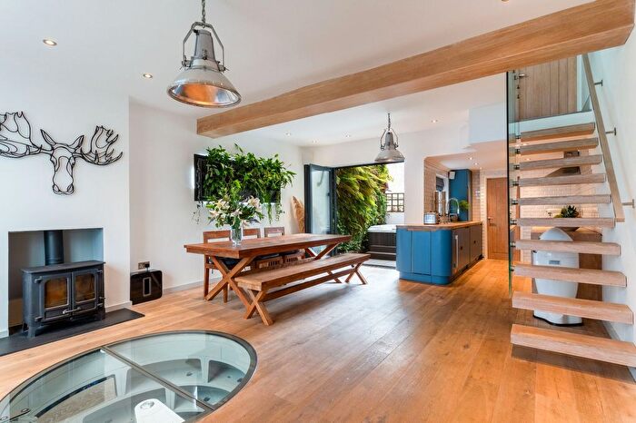 2 Bedroom Property To Rent In Gloucester Road, Brighton, BN1