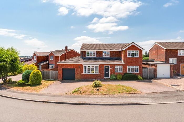 4 Bedroom Detached House For Sale In Connolly Drive, Rothwell, NN14